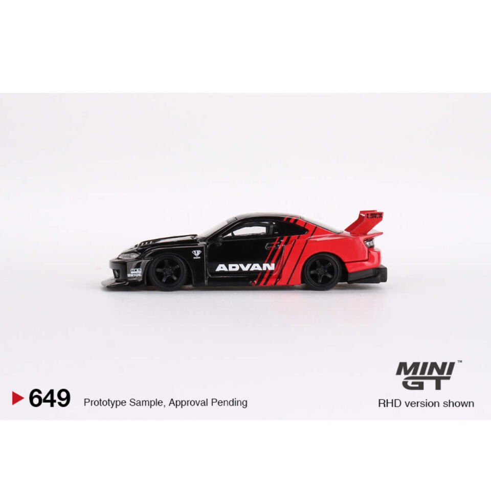 Mini GT 1/64 Nissan LB-Super Silhouette S15 SILVIA ADVAN