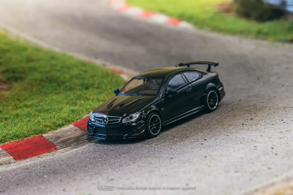 Tarmac Works 1/64 Mercedes-Benz C 63 AMG Coupé Black Series Matte Black