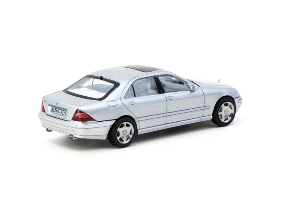 Tarmac Works 1/64 Mercedes-Benz S-Class Brilliant Silver Metallic - GLOBAL64 T64G-072-SL