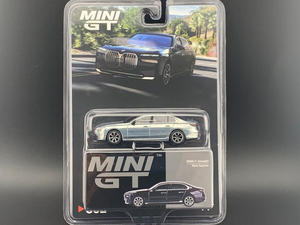 Mini GT 1/64 BMW i7 eDrive50 Black Sapphire - Blister Paket MGT00802-BL (CHASE MODEL)