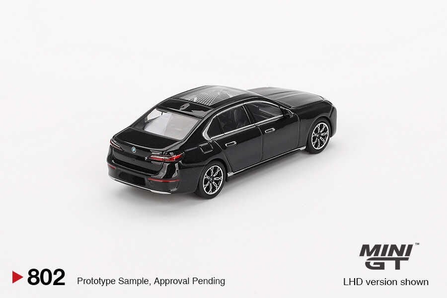 Mini GT 1/64 BMW i7 eDrive50 Black Sapphire - Blister Paket MGT00802-BL
